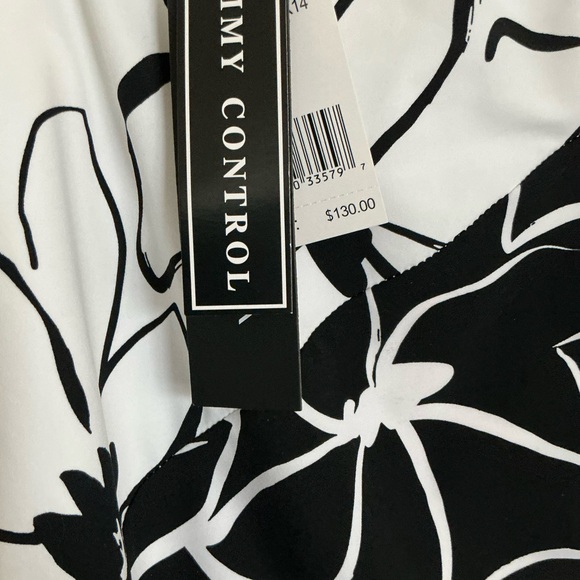 La Blanca Black and White One Piece Swimsuit - Picture 10 of 11